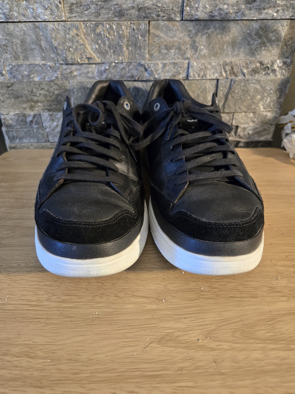 UGG Men's Black Low-Top Sneakers with White Sole